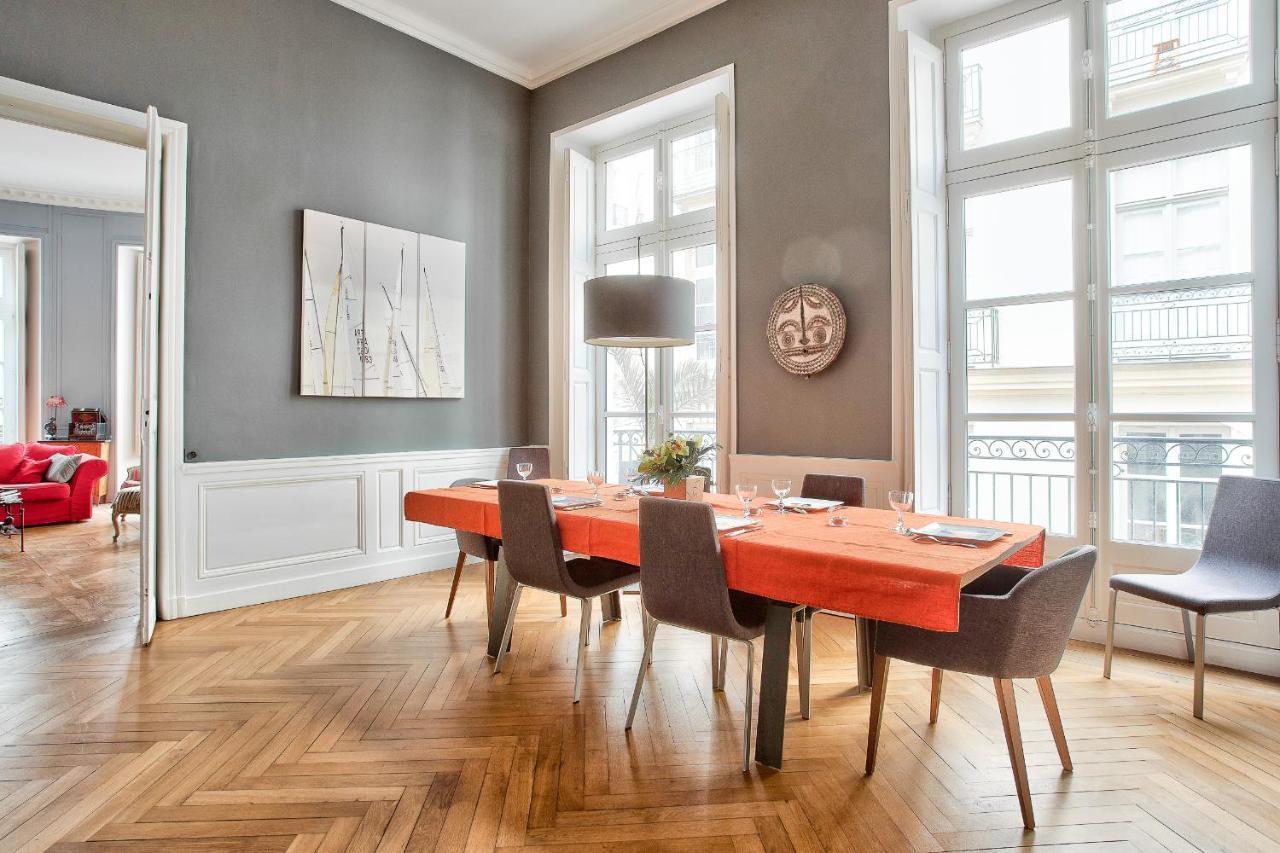 En Plein Centre Ville Appartement D'Exception Nantes Bagian luar foto