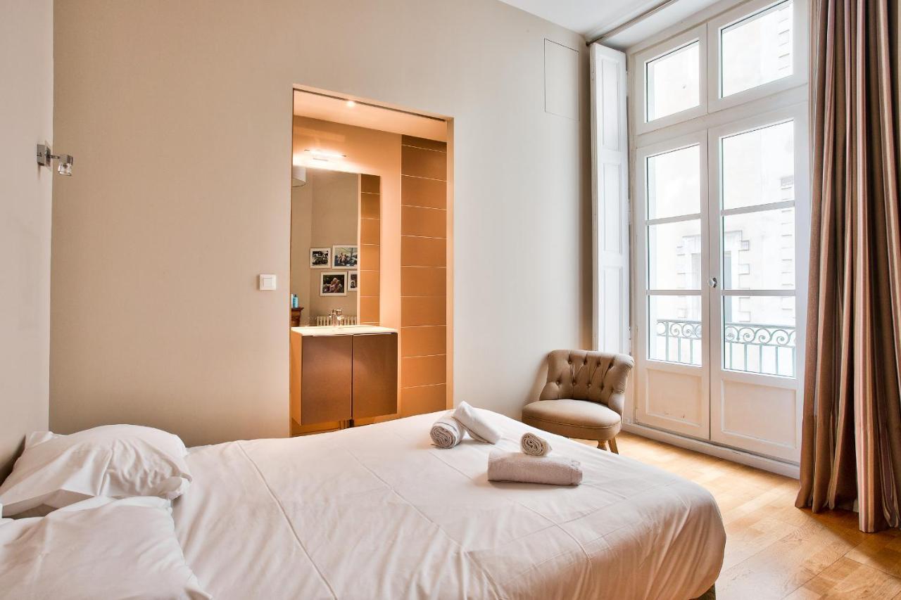 En Plein Centre Ville Appartement D'Exception Nantes Bagian luar foto